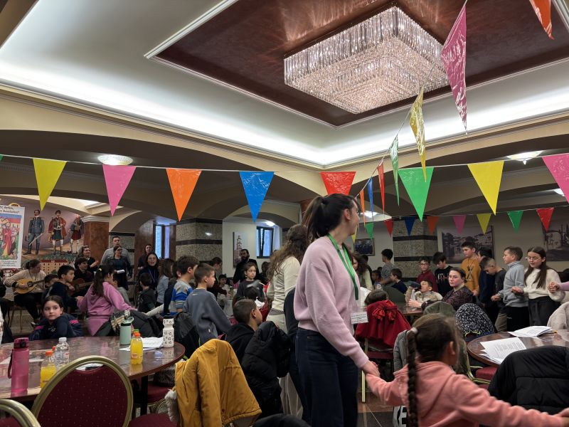 Χριστουγεννιάτικη Κατασκήνωση στην πόλη 2025